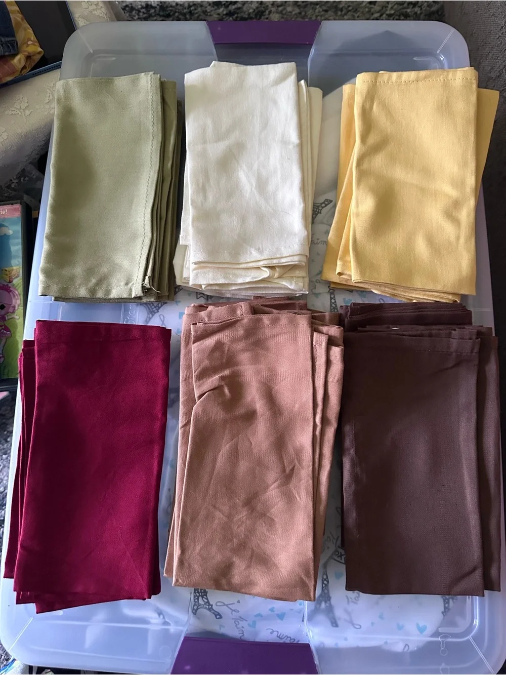 Lot of 26 Napkins